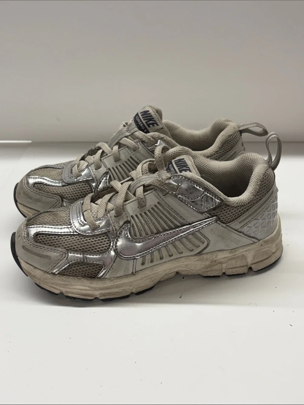 Used Nike Kids Sneakers Size 1
